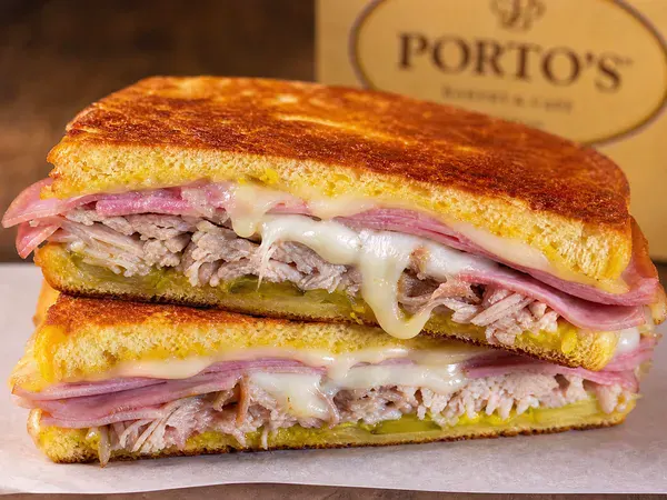 Medianoche Sandwich